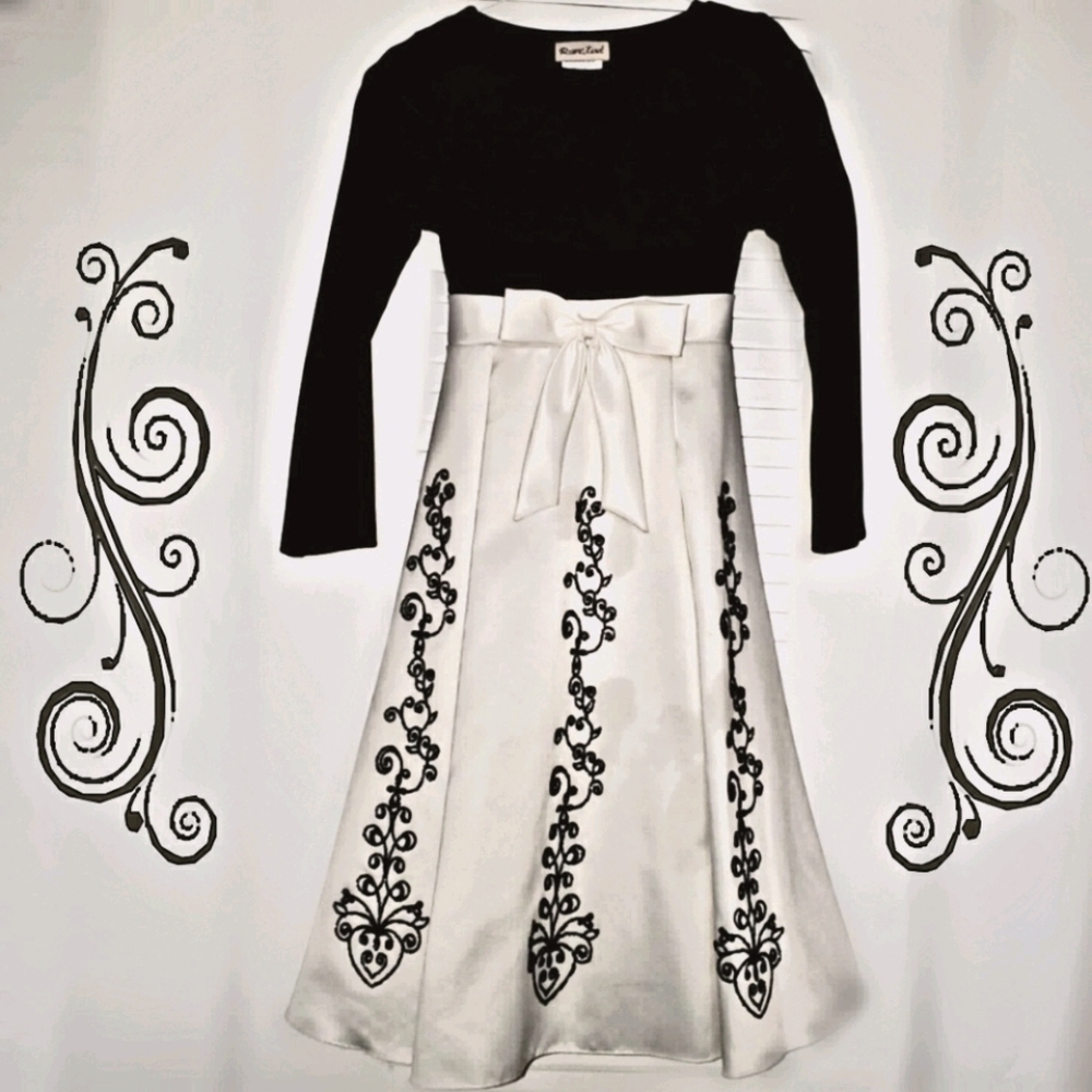 Beautiful velvet Girls size 7 dress
